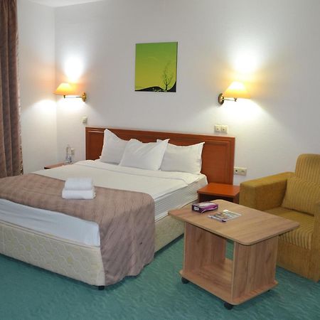 Tengri Hotel Atyrau Luaran gambar