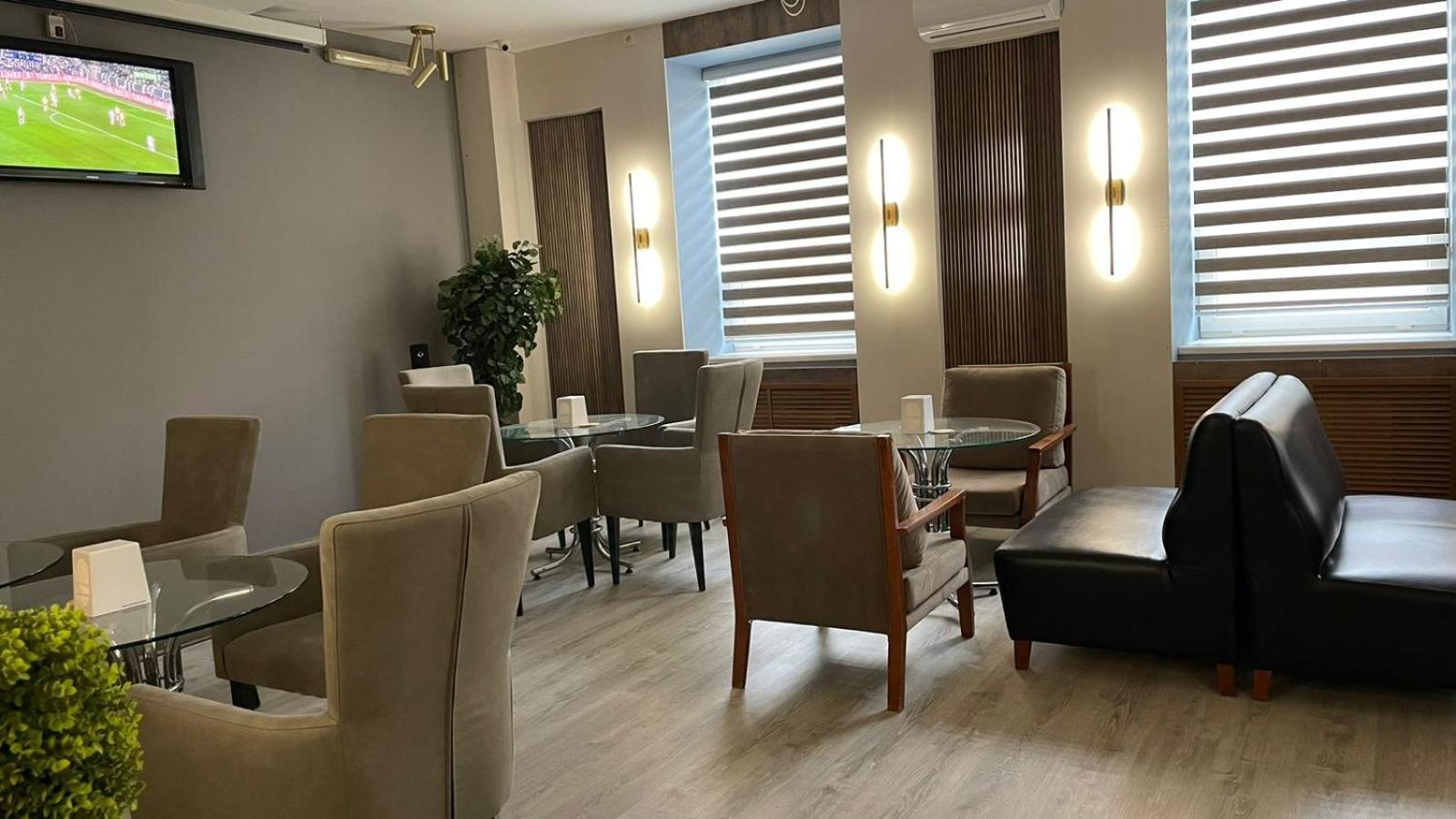 Tengri Hotel Atyrau Luaran gambar