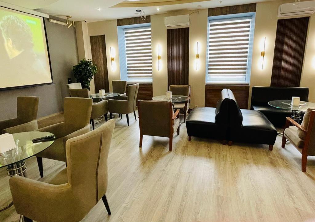 Tengri Hotel Atyrau Luaran gambar