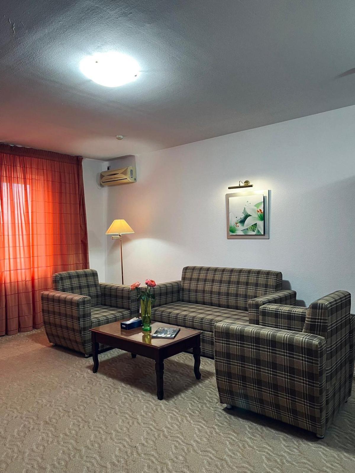 Tengri Hotel Atyrau Luaran gambar