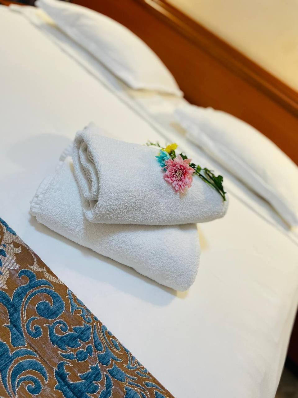 Tengri Hotel Atyrau Luaran gambar