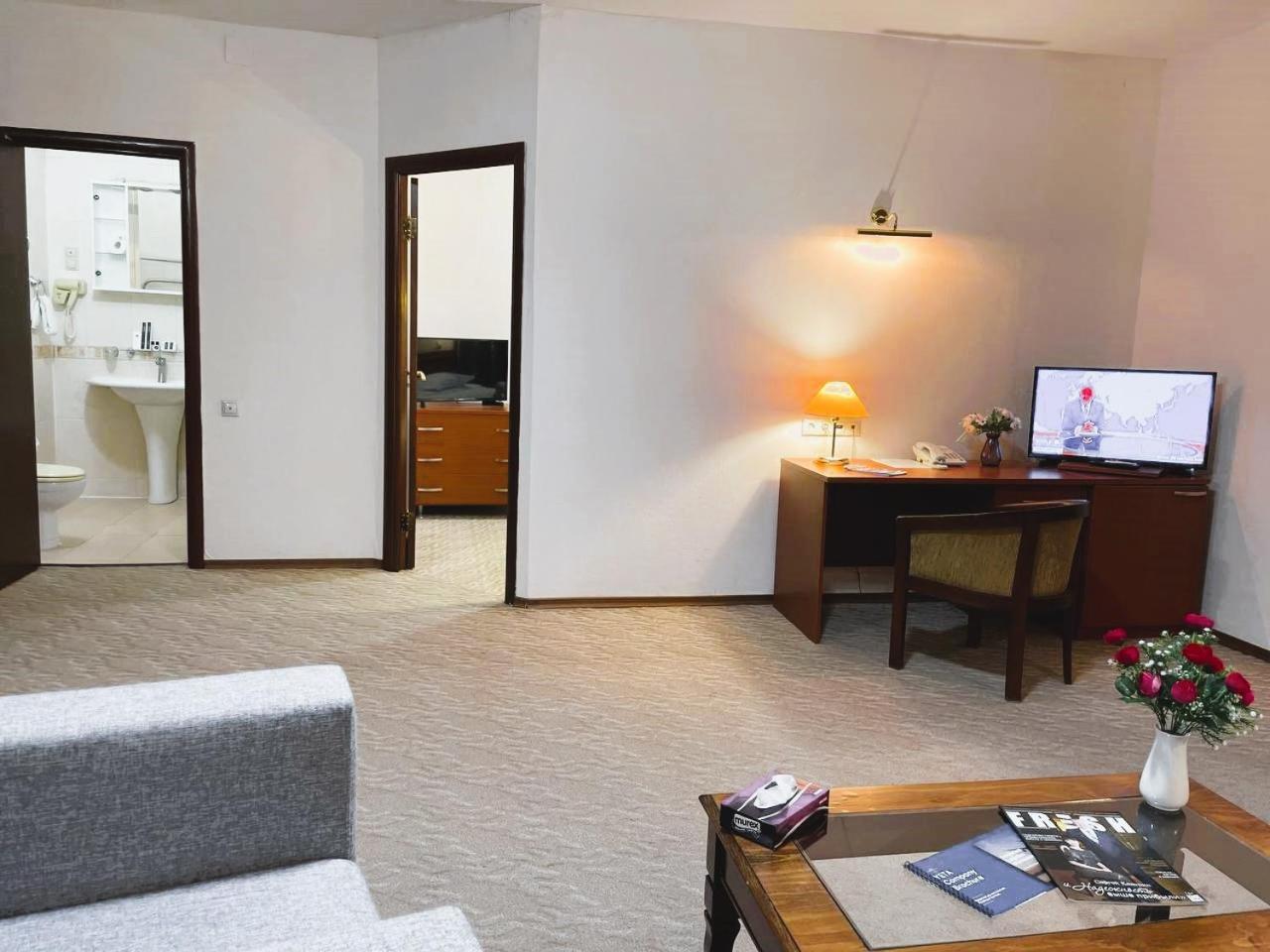 Tengri Hotel Atyrau Luaran gambar